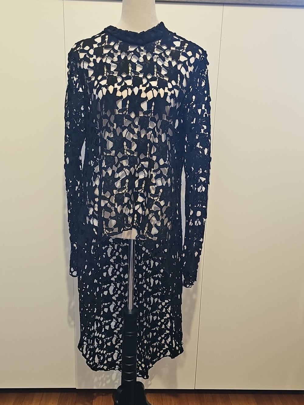Black Lace Long Sleeve High-low Sheer Top